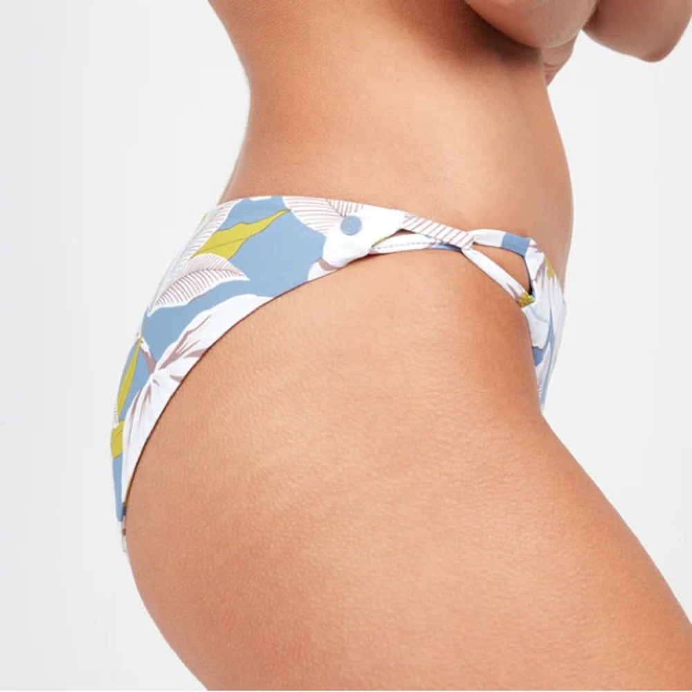 Volcom XSmall Bottoms Bikini Vacay Bouquet Hipster in washed blue NWT